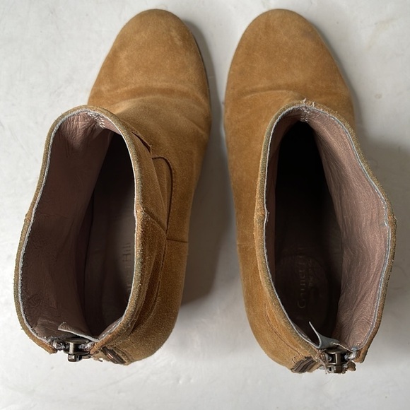 GARNET Hill Camel Suede Back Zip Round Toe Booties 2.3 Inch Heel Size 7 1/2 - Picture 6 of 9
